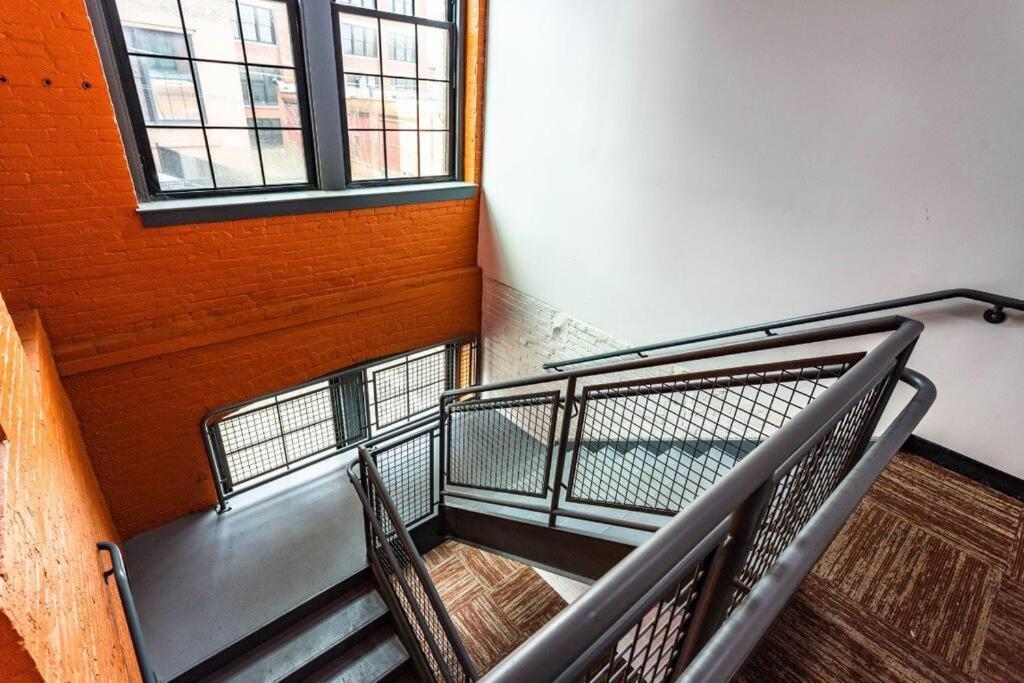 ロチェスター Centric Modern Loft W/ King Beds & Smart Gametableヴィラ エクステリア 写真